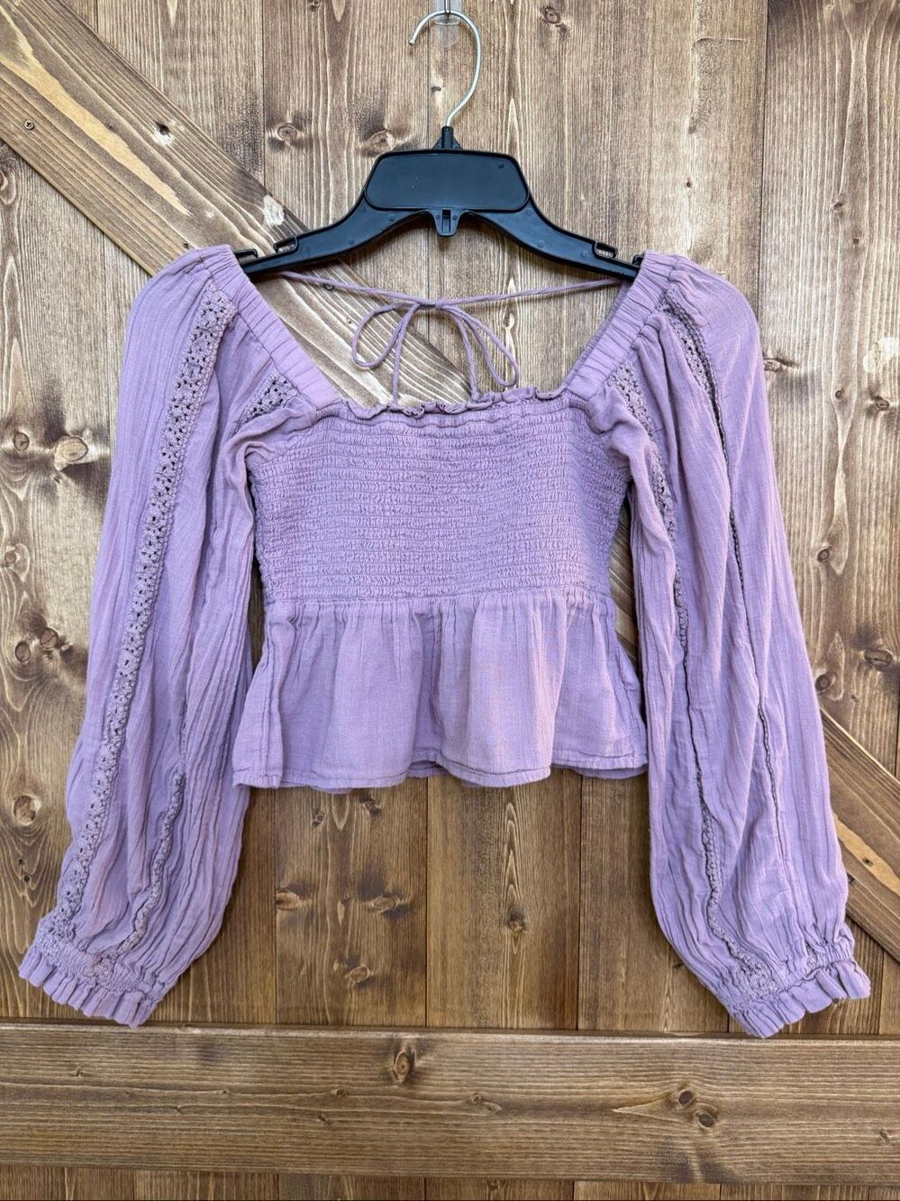 American Eagle Women’s Small Purple Smocked Peplum Long Sleeve Boho Top (9225)